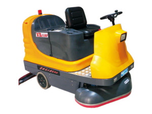 m5 sar ride-on scrubber triple-brush yellow xd1150_20160615174339